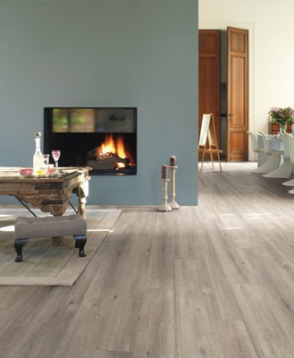 Quick-Step Laminat Impressive Eiche grau mit Sgeschnitt